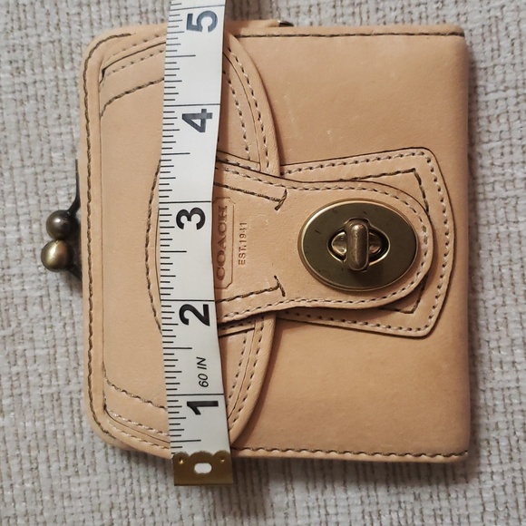 Coach New Pebble Hobo Tan Color Handbag + Wallet 🥳 - Picture 11 of 17